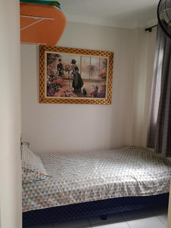 Apartamento A 50M Da Praia Do Forte Cabo Frio Bagian luar foto
